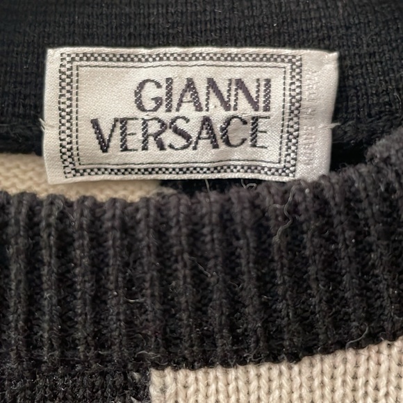 Vintage Gianni Versace Seeater. Size VI (54) (XXL) - Picture 2 of 8